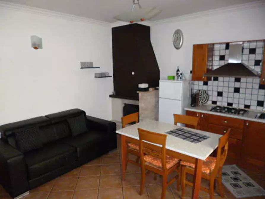 Immagine 2 di Casa indipendente in affitto  a Ragusa