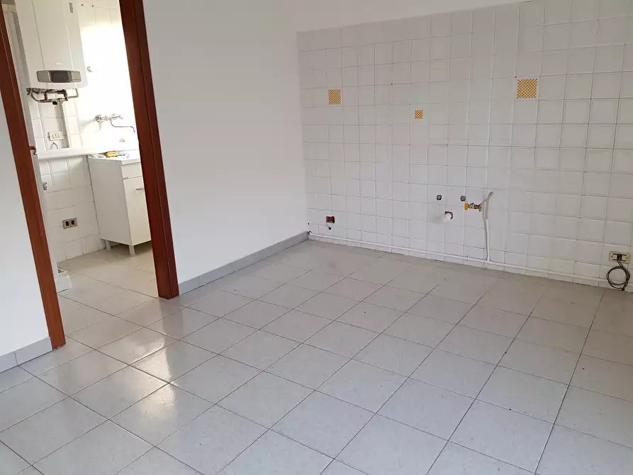 Immagine 7 di Pentalocale in vendita  a Ragusa