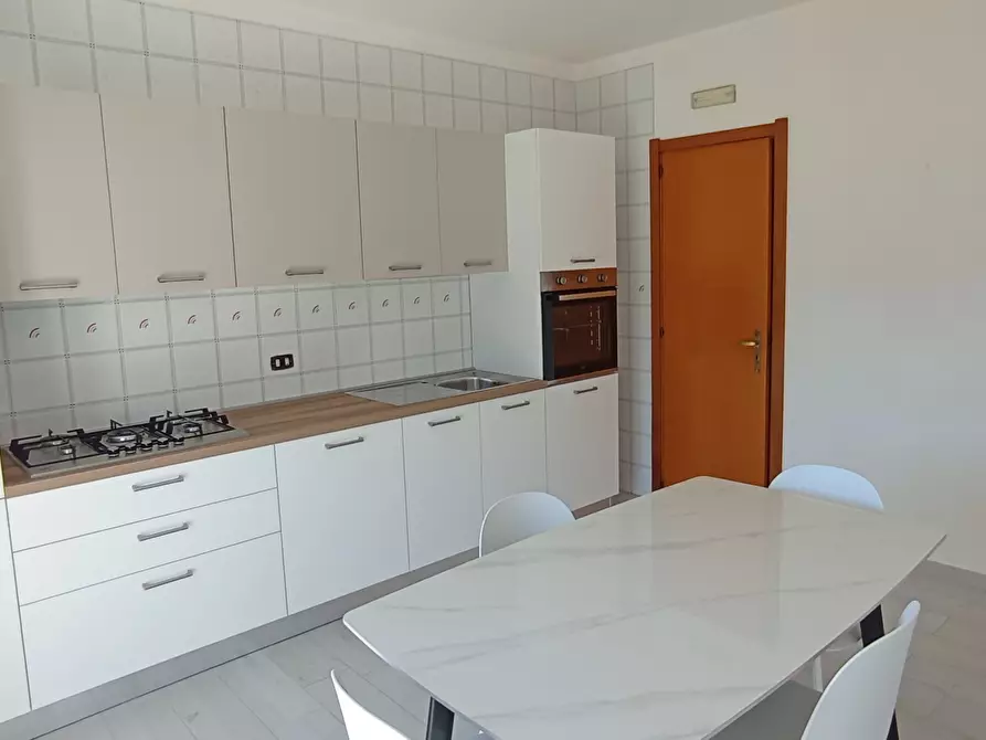 Immagine 5 di Pentalocale in affitto  a Ragusa