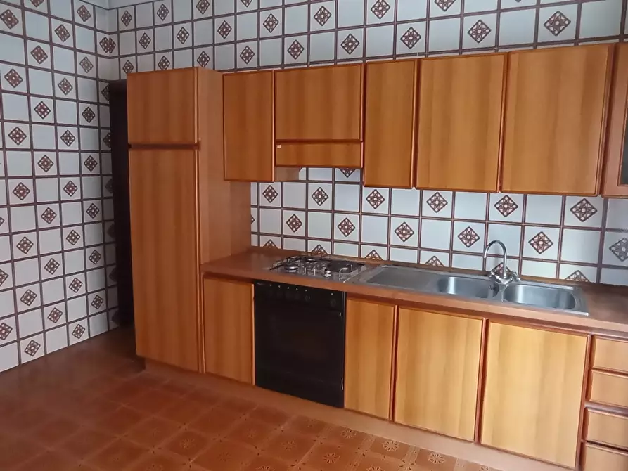 Immagine 2 di Quadrilocale in vendita  a Ragusa