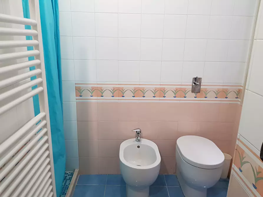 Immagine 12 di Quadrilocale in vendita  a Ragusa