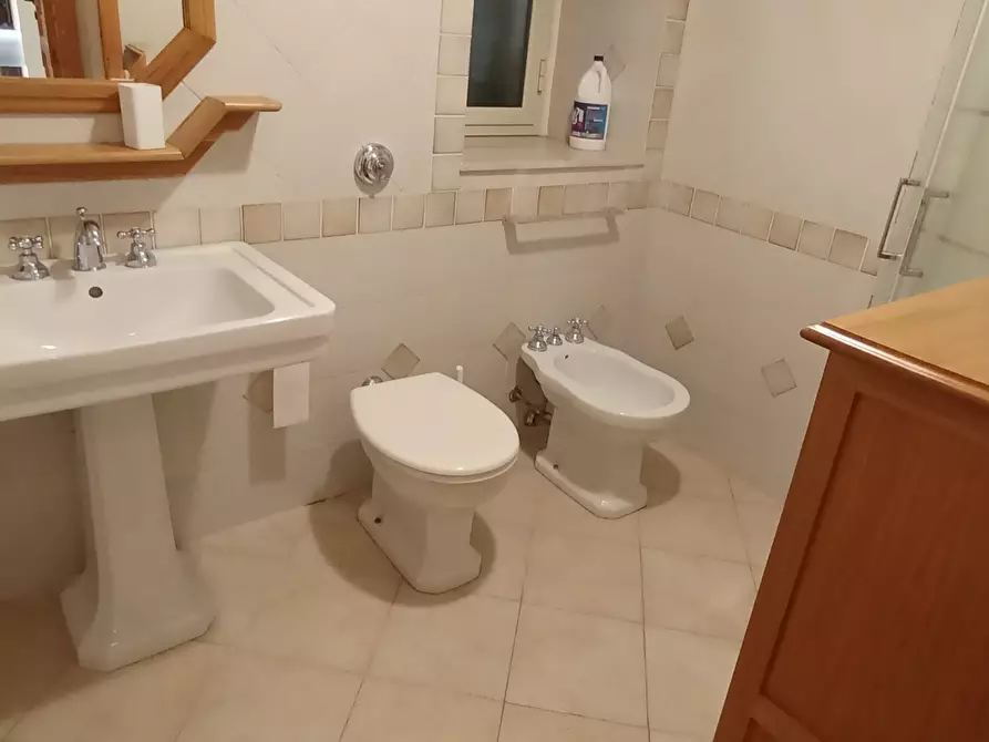 Immagine 10 di Casa indipendente in affitto  a Ragusa