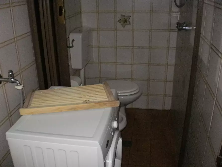 Immagine 9 di Quadrilocale in affitto  a Ragusa