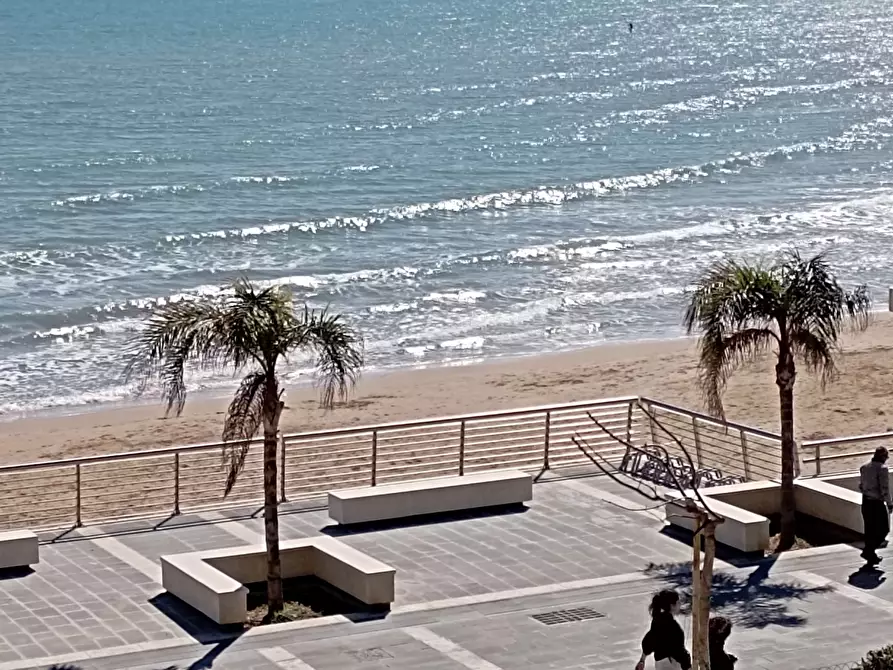 Immagine 2 di Trilocale in vendita  a Ragusa