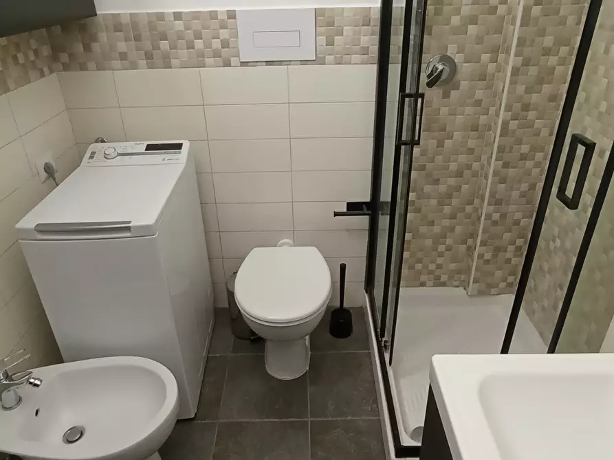 Immagine 12 di Bilocale in affitto  a Ragusa