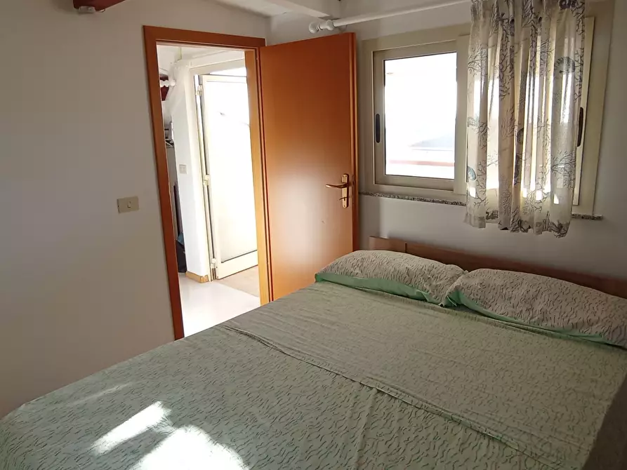 Immagine 8 di Mansarda in affitto  a Ragusa