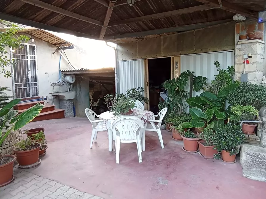 Immagine 5 di Casa bifamiliare in vendita  a Ragusa