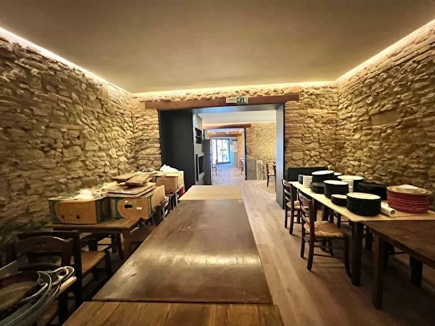 Immagine 34 di Locale commerciale in vendita  a Bertinoro