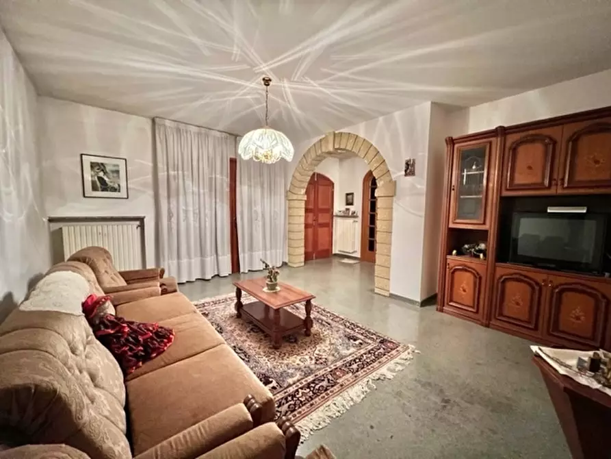 Immagine 15 di Villa in vendita  a Cesena