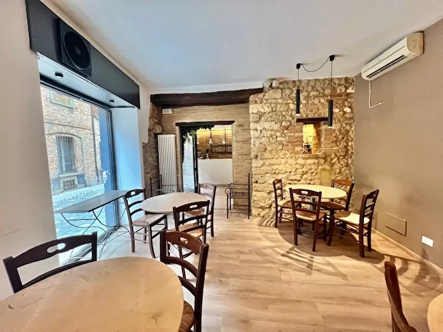 Immagine 44 di Locale commerciale in vendita  a Bertinoro