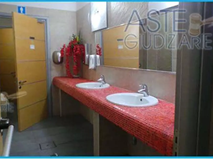 Immagine 4 di Laboratorio in vendita  a Morciano Di Romagna