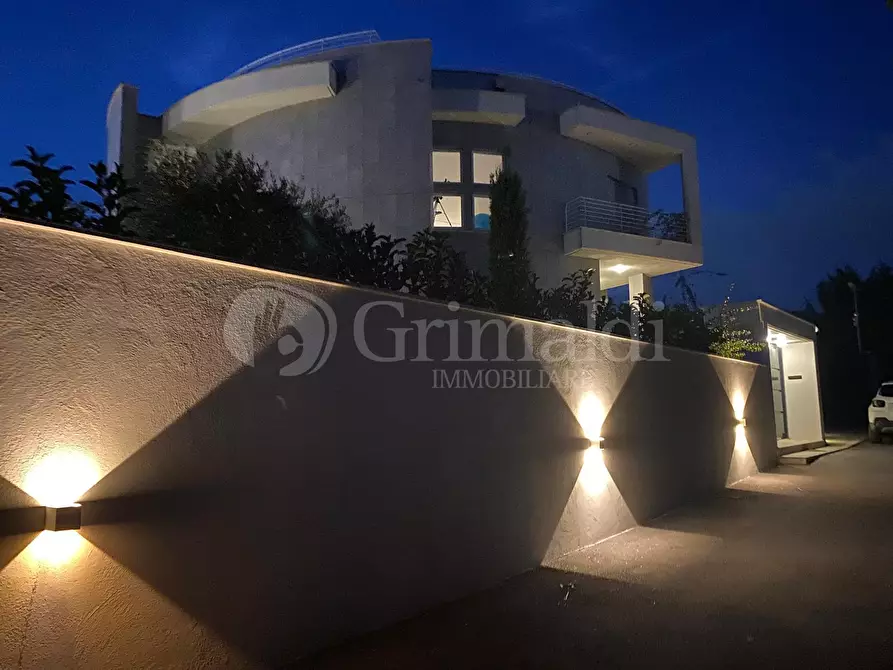 Immagine 66 di Villa in vendita  a Anzio