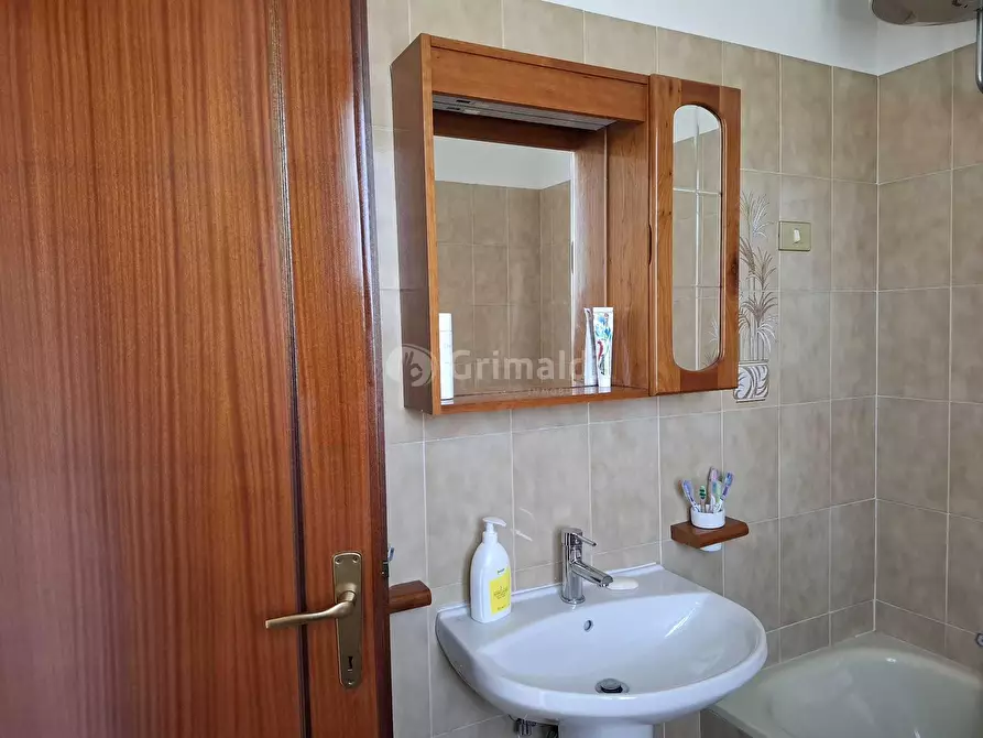 Immagine 11 di Casa indipendente in affitto  in Via degli Olivi 33 a Anzio