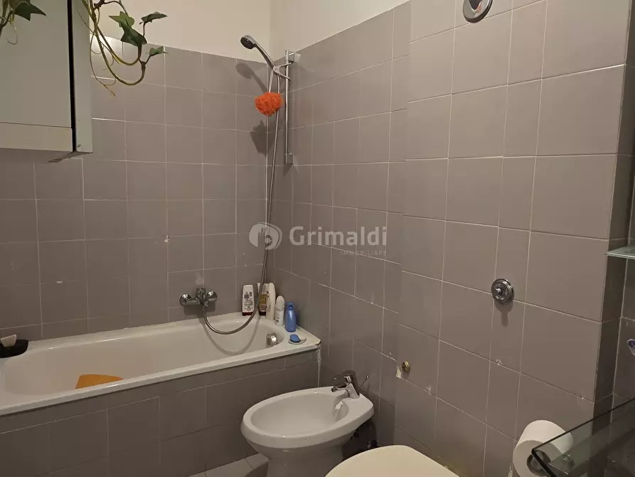 Immagine 11 di Bilocale in vendita  in Via dei Pesci 7 a Anzio