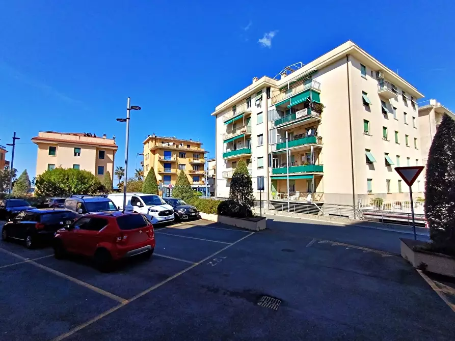 Immagine 17 di Trilocale in vendita  in Via Novara 2 a Sestri Levante