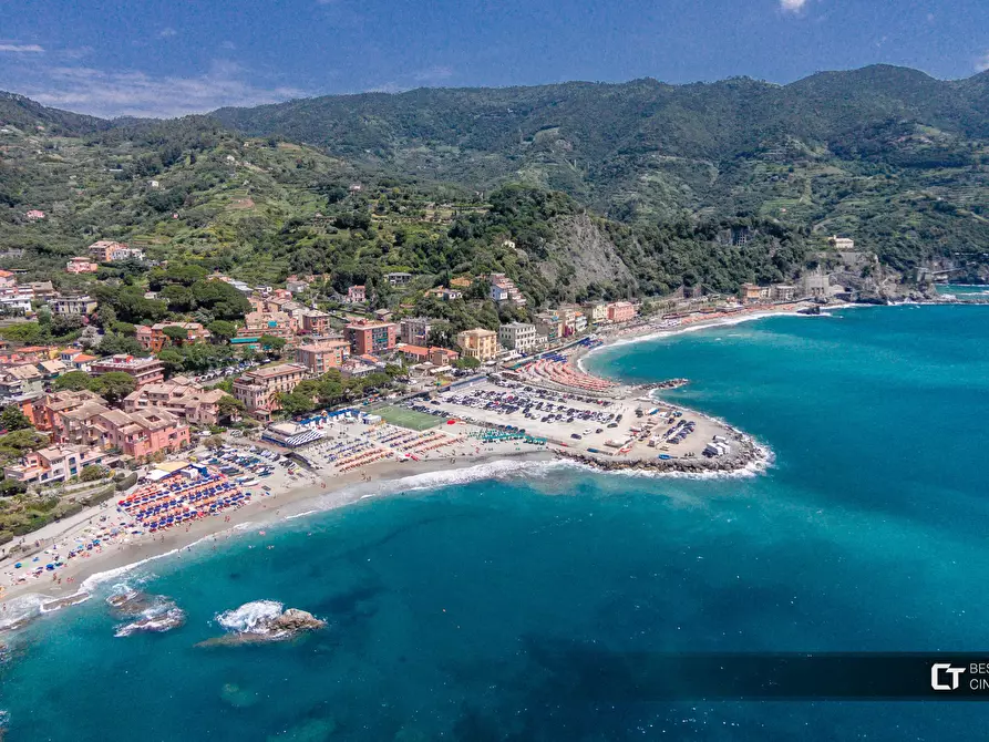 Immagine 1 di Affittacamere in vendita  in Via Padre Semeria 9 a Monterosso Al Mare