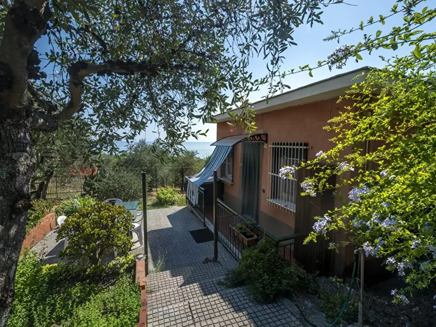 Immagine 21 di Casa indipendente in vendita  in Via Tedisio 133 a Lavagna