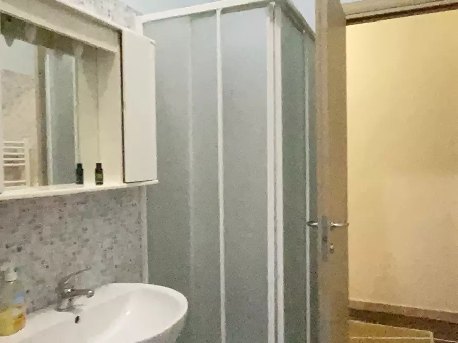 Immagine 31 di Pentalocale in vendita  a Livorno