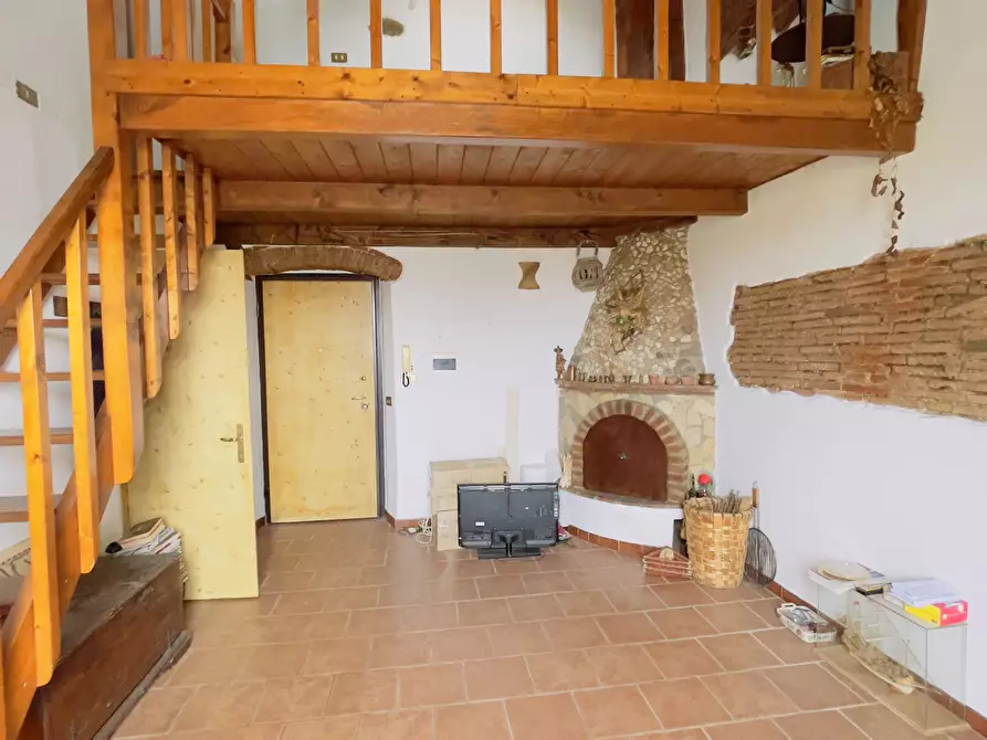 Immagine 5 di Monolocale in vendita  a Livorno