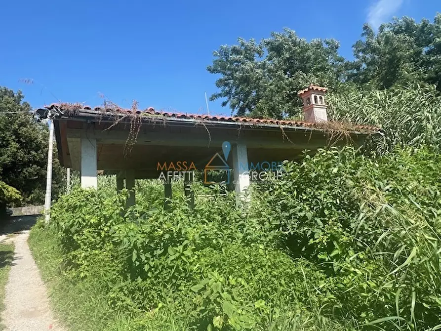 Immagine 3 di Casa indipendente in vendita  in Via del Fescione 1 a Massa