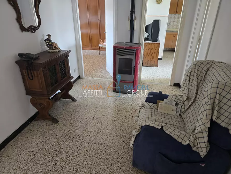 Immagine 2 di Quadrilocale in vendita  in Via Gioconda 13 a Massa