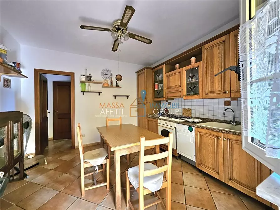 Immagine 7 di Porzione di casa in vendita  in Via Pratta 6 a Massa