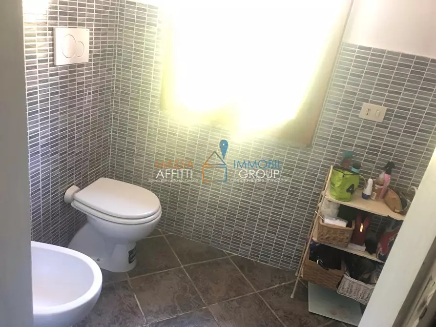 Immagine 14 di Casa semindipendente in vendita  in Piazza San Martino 1 a Massa