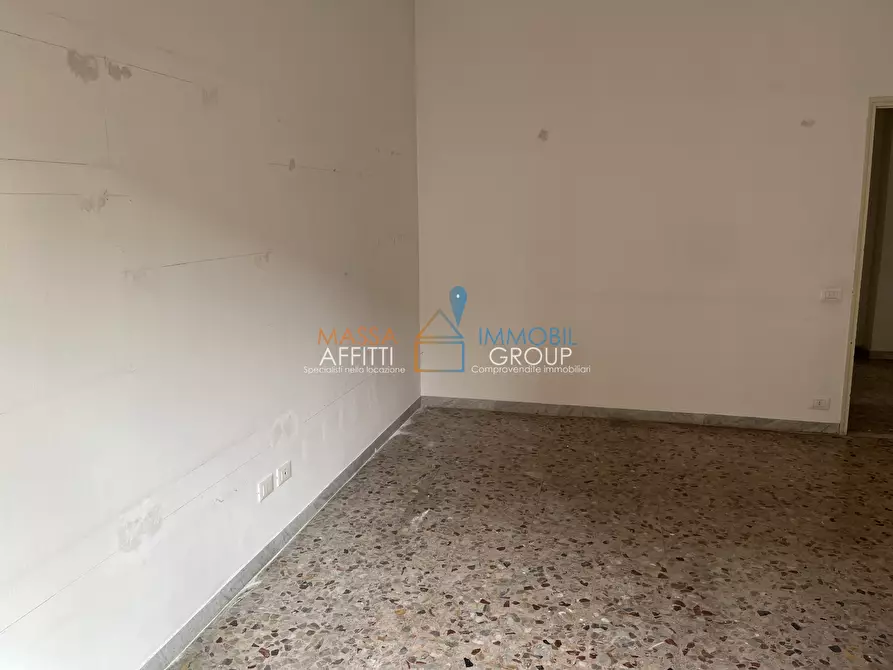 Immagine 16 di Quadrilocale in vendita  in Via Felice Cavallotti 8 a Carrara