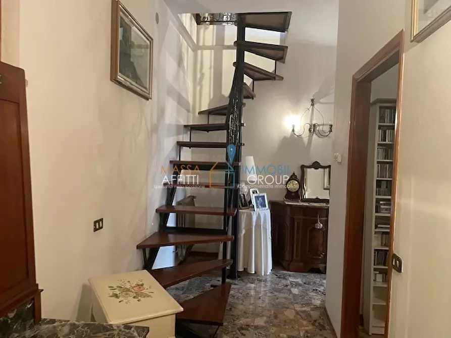 Immagine 28 di Porzione di casa in vendita  in Via San Vitale 58 a Massa