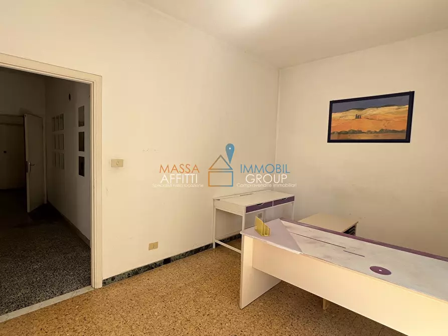 Immagine 12 di Ufficio in affitto  in Via Cesare Beccaria 9 a Massa