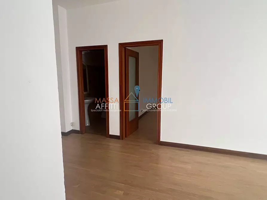 Immagine 4 di Ufficio in affitto  in Via Cavour 3 a Carrara