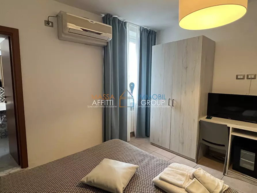 Immagine 14 di Palazzo in vendita  in Viale Ermenegildo Pistelli 70 a Camaiore