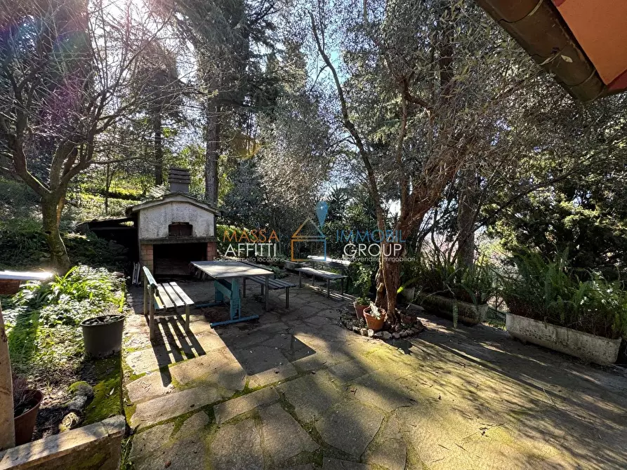 Immagine 22 di Villa in vendita  in Via Porta Quaranta 5 a Massa