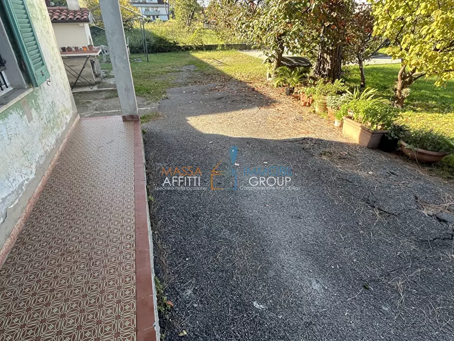 Immagine 5 di Casa indipendente in vendita  in Via Venezia 54 a Massa