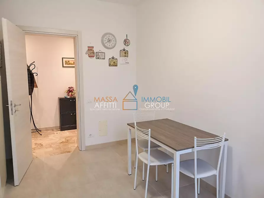 Immagine 8 di Quadrilocale in vendita  in Via Marina Vecchia 388 a Massa