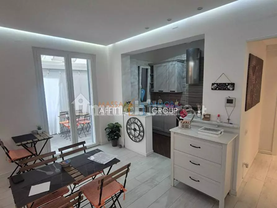 Immagine 2 di Porzione di casa in vendita  in Via Gorizia 21 a Massa