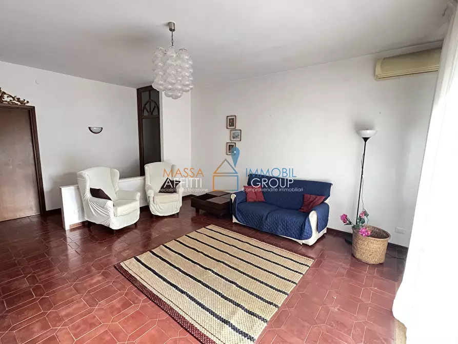 Immagine 9 di Quadrilocale in vendita  in Viale puccini 6 a Massa