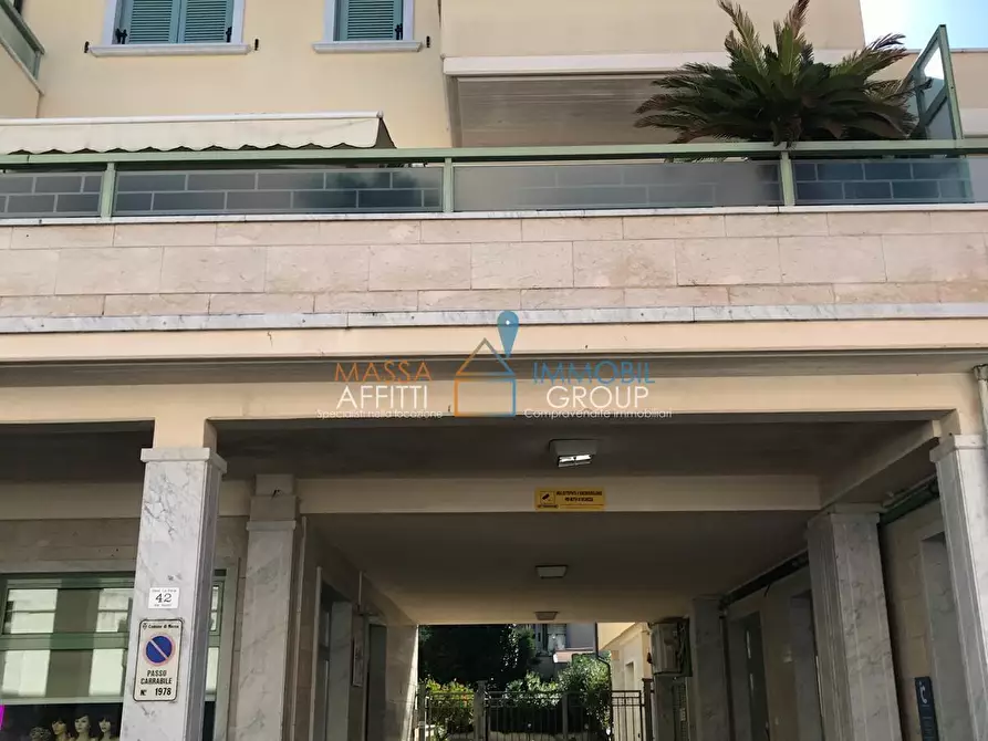 Immagine 1 di Quadrilocale in affitto  in Via Gioacchino Ascoli 27 a Massa