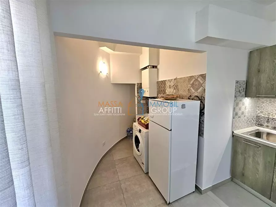 Immagine 5 di Quadrilocale in vendita  in Via Bassagrande 31 a Carrara