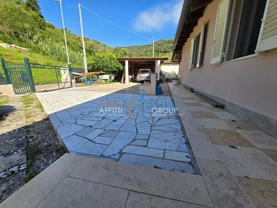 Immagine 19 di Casa indipendente in vendita  in Via Villaggio Castagnara 269 a Massa