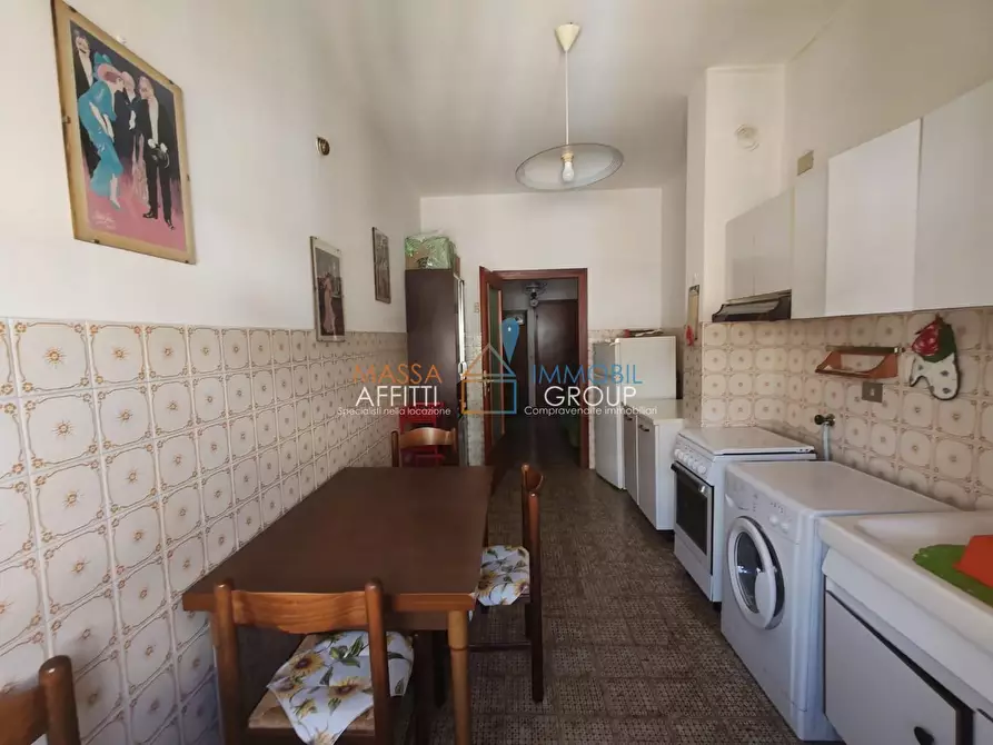 Immagine 6 di Quadrilocale in vendita  in Viale Galileo Galilei 80 a Carrara