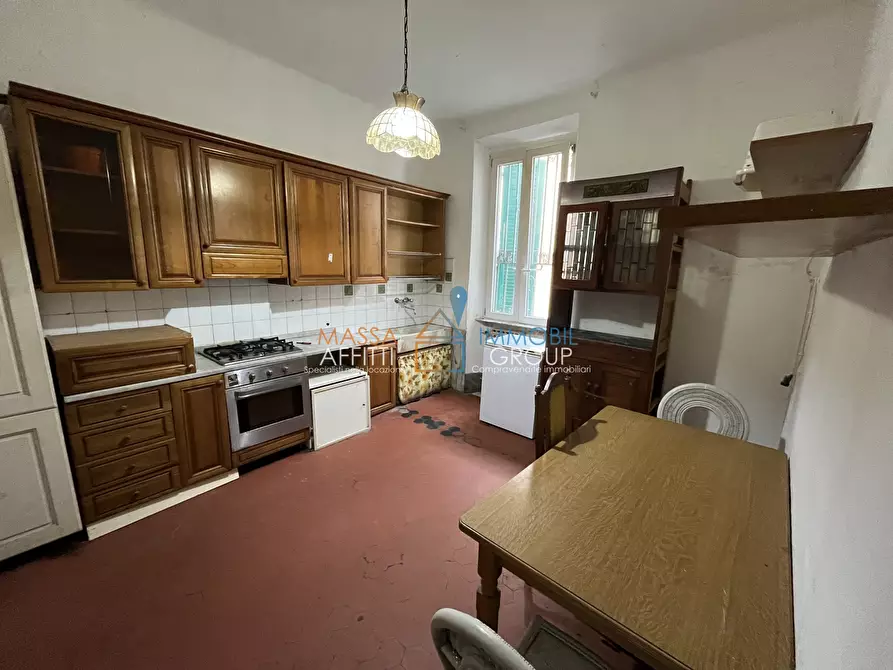 Immagine 9 di Terratetto in vendita  a Massa