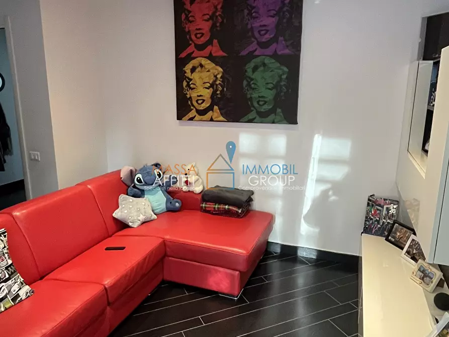 Immagine 3 di Porzione di casa in vendita  in Via dei Loghi 55a a Massa