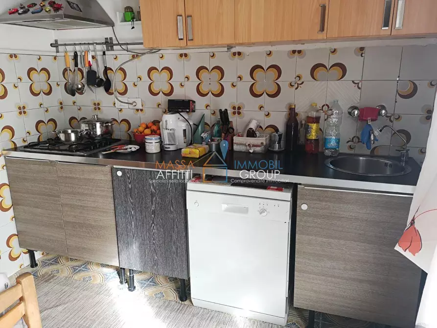 Immagine 6 di Trilocale in vendita  in Via Argine Destro Carrione 29BIS a Carrara