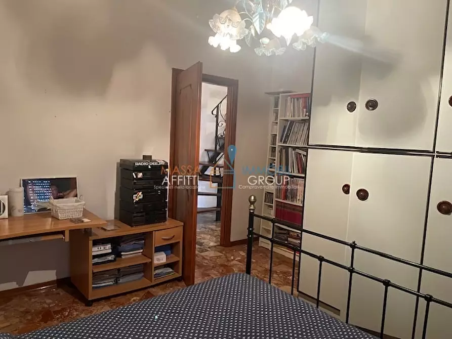 Immagine 14 di Porzione di casa in vendita  in Via San Vitale 58 a Massa