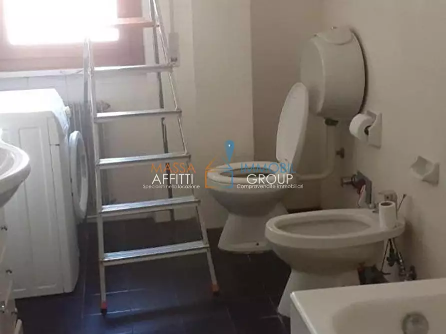 Immagine 11 di Appartamento in vendita  in Via Romana 50 a Massa