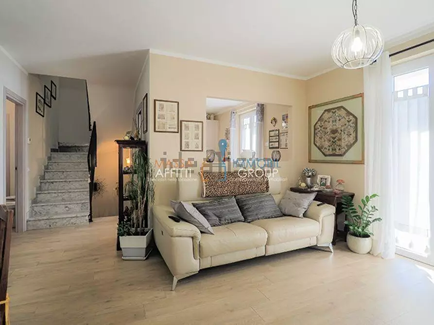 Immagine 1 di Villetta a schiera in vendita  in Via San Giuseppe Vecchio 3 a Massa