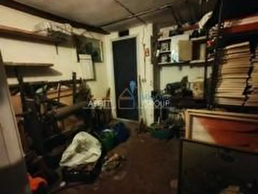 Immagine 28 di Quadrilocale in vendita  in Via Fossone 31 a Massa