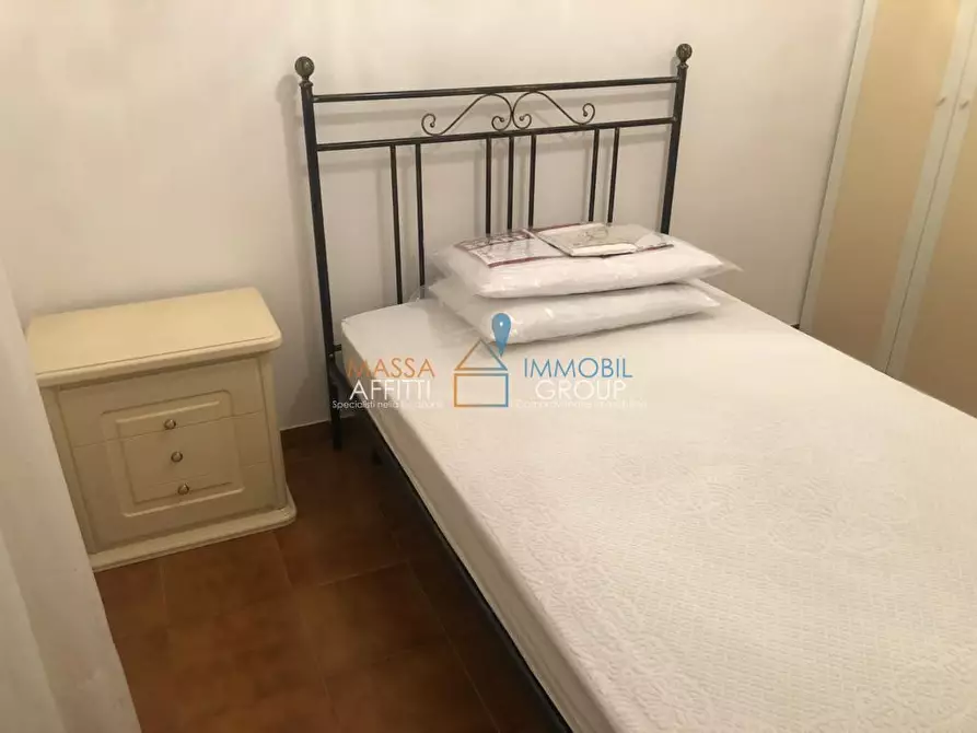 Immagine 13 di Porzione di casa in affitto  in Via Romana 202 a Massa