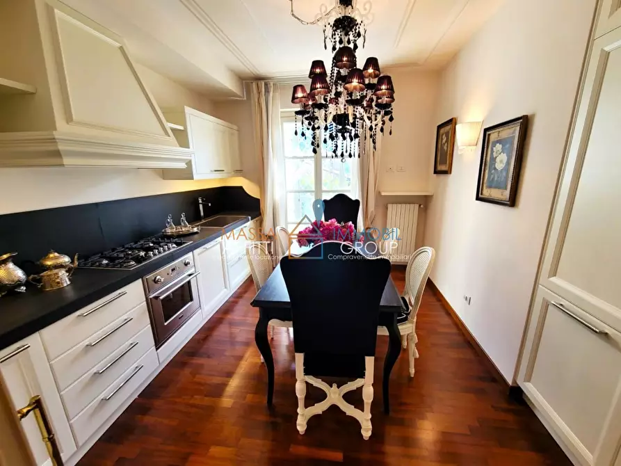 Immagine 6 di Appartamento in vendita  in Villaggio Apuano 51 a Massa